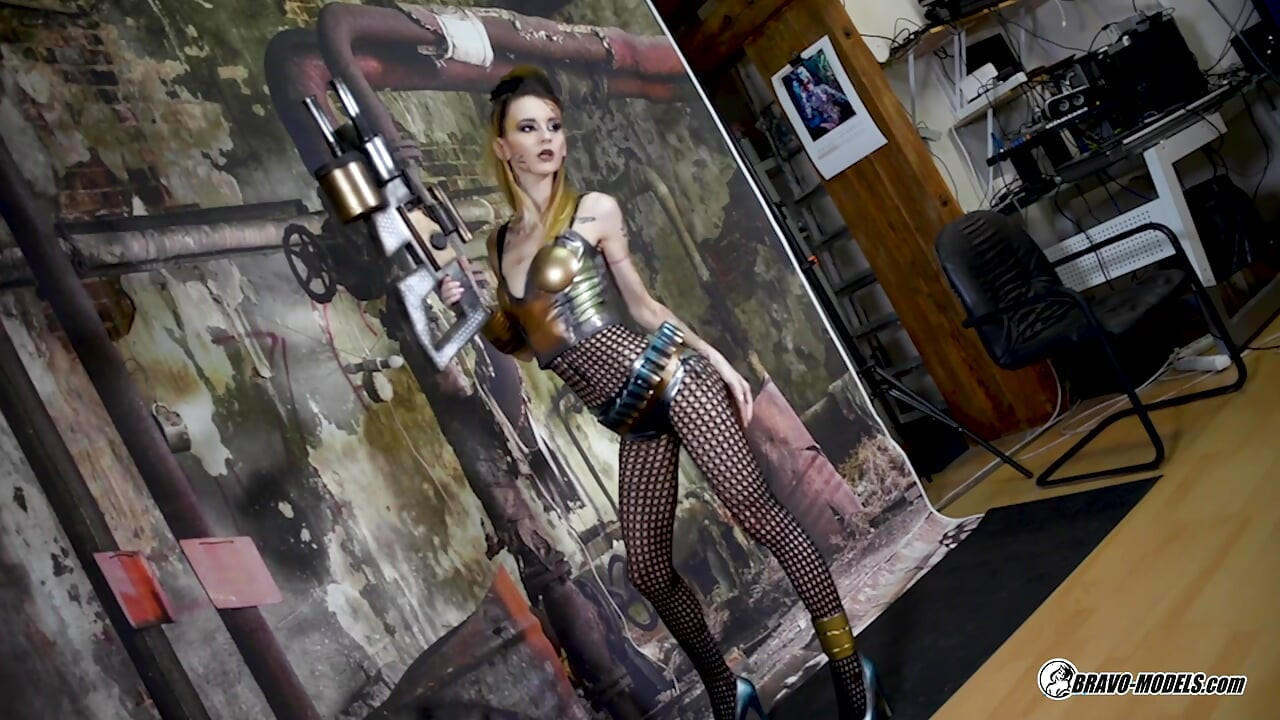 Adelle Unicorn - косплей vr-контент за лаштунками