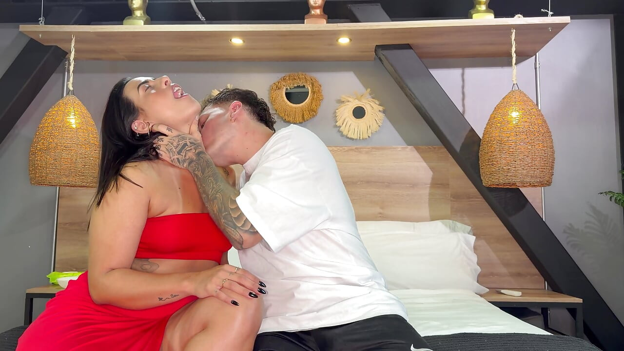 Prima Mea Casting De Filme Porno a Fost Cu Kyleiellish, Pizda Ei Delicioasă Mi-a Luat Nervii Și Am Ejaculat Înăuntru