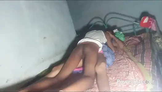 Хардкорный трах раком с бывшей хотвайф дези в вирусном видео с хинди