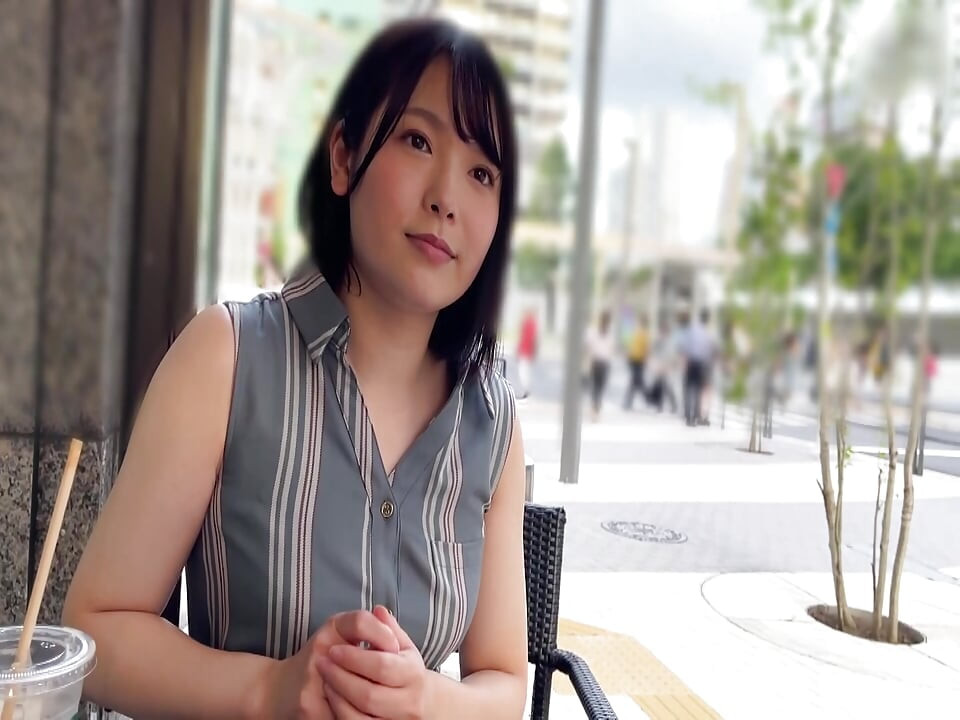 A087G08 Instinctive sex with a secretly lewd beauty and a private shoot on a matching app, lost in a love hotel!
