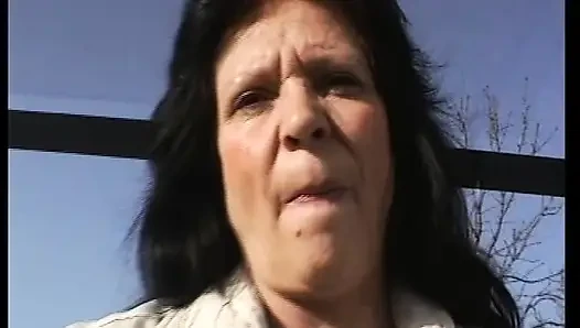 Ugly dark-haired German cougar enjoys solo action