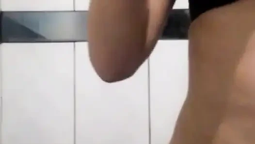 LATINA LESLY cams peruvian models. Follow me for more.