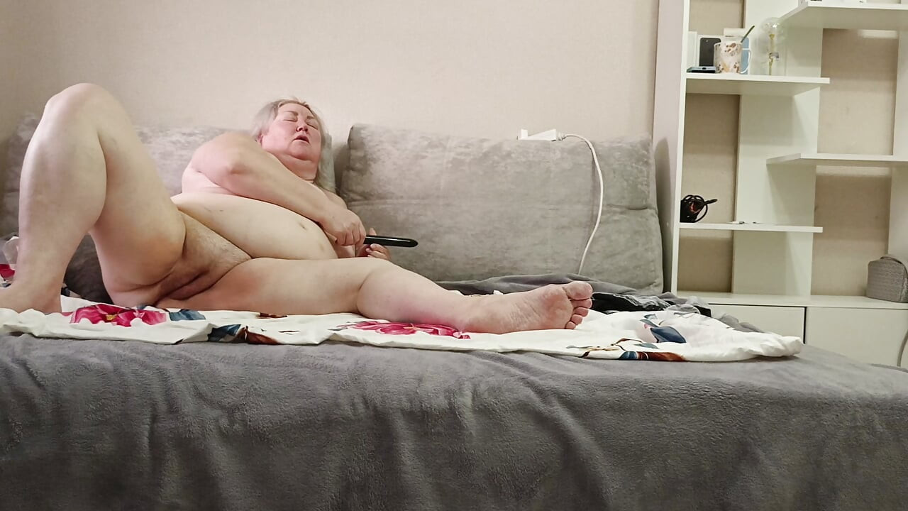 Stepmom masturbates with big tits and ass, masturbates pussy with toys to orgasm