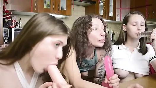 kinky sluts girlfriends suck threesome deep hot hot