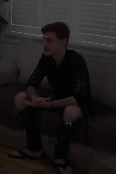 Adam heteroseksüel ama hella zevk veriyor