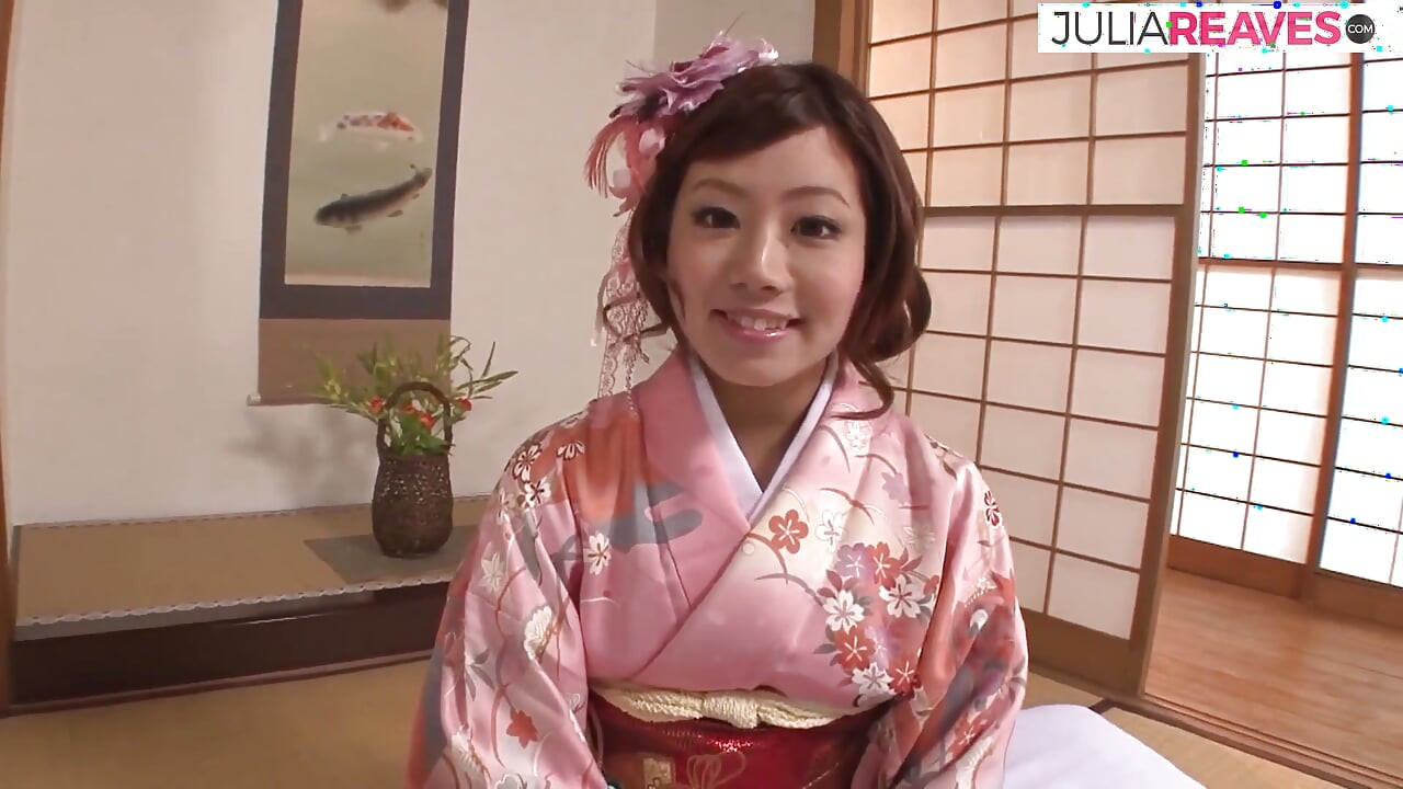 Awek miang digerudi pepek berbulu oleh zakar besar selepas blowjob deepthroat