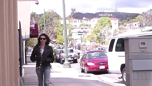 Darcie Dolce and Leigh Raven - Suck and Go