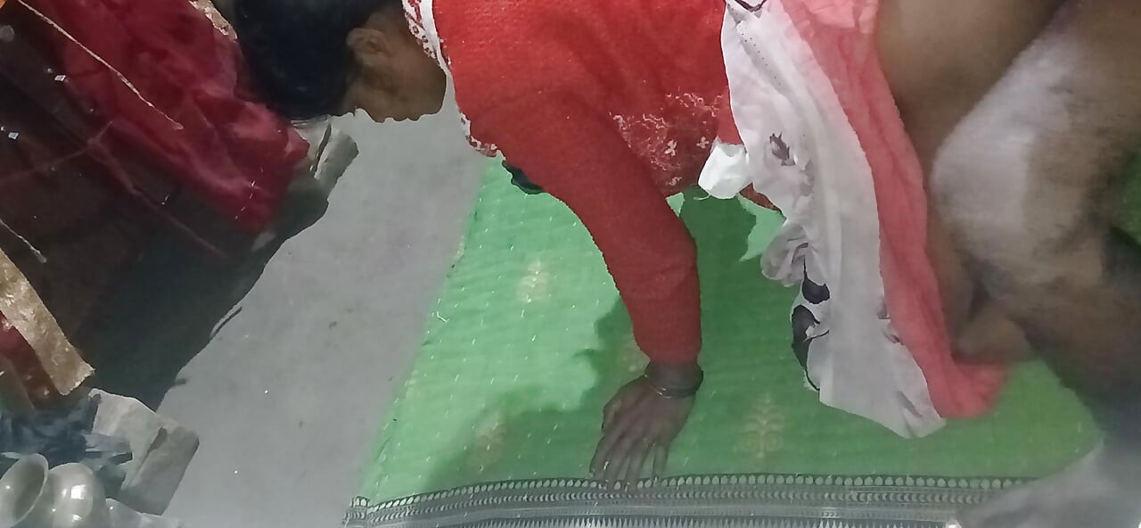 Desi Village Bhabhi Ko Doggy Style Mein Jamkar Choda - Tight Chut Faad Di Hindi Audio