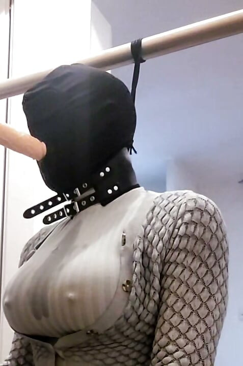 Analmoni mouth gets fucked by the machine