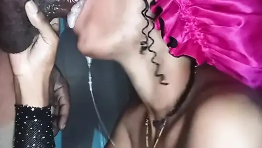 Mengisap dan menguras sperma ayah tiri pria kulit hitam!