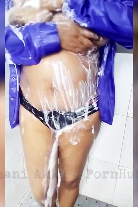 스리랑카 섹시 목욕 젖은 셔츠