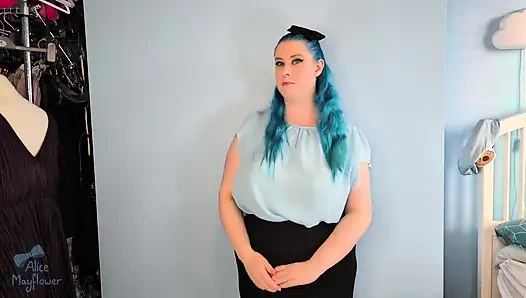 Офисную шлюшку застукали - девушка-соло