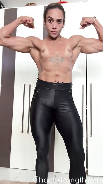 Black mommy Grinds Thick Ass With Raw Power