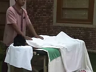 度假村精油按摩