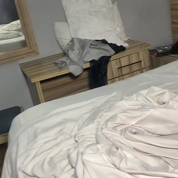 Sex Baddie Riding and Grinding BBC to Please Her Landlord for Free Rent