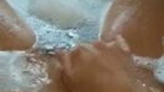 Webslut webwhore sarahskinny1991 vidéo badewanne 4 exposé