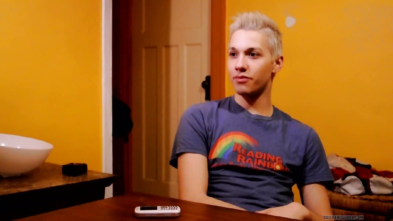 Chilling Out with Sexy Kevin