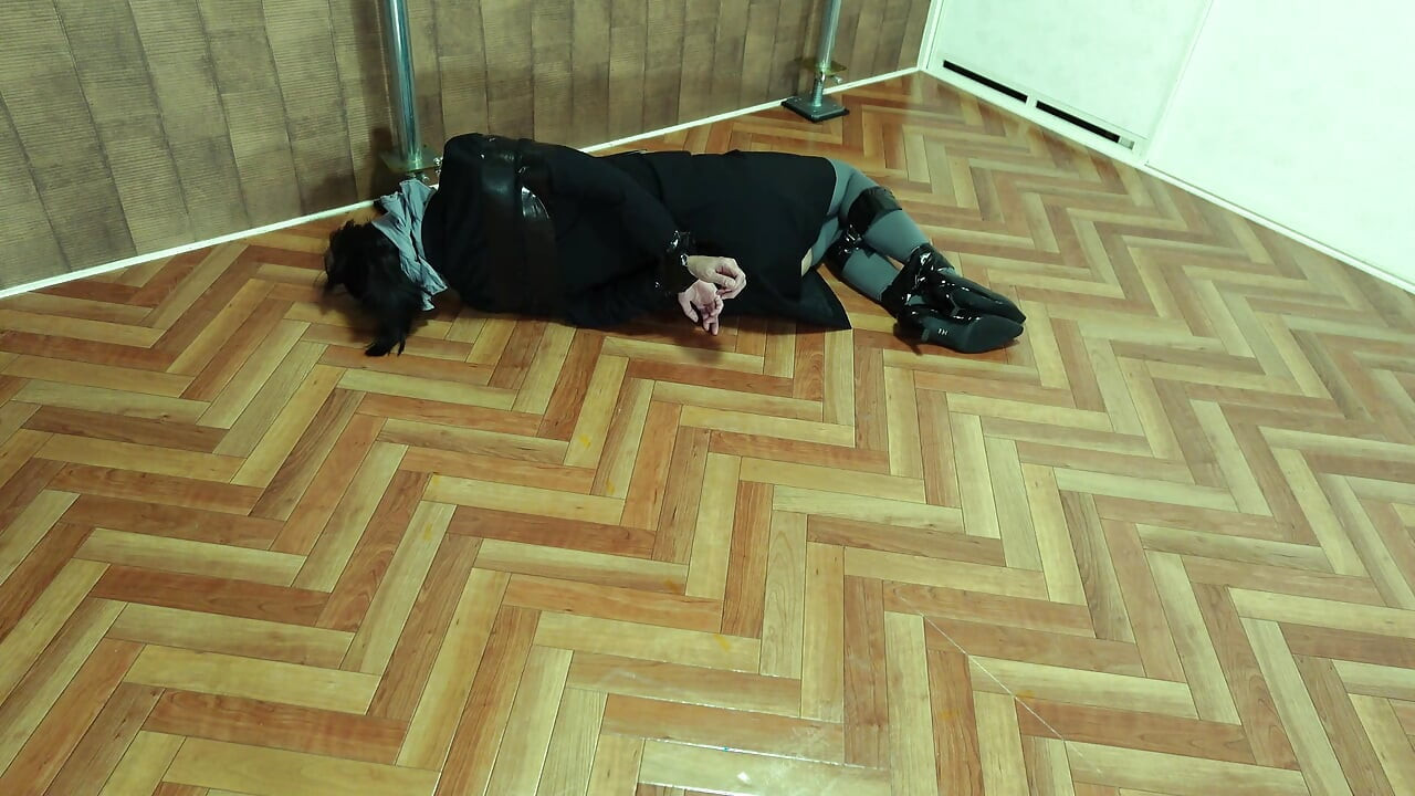 The Targeted Office Lady Was Tied up with Tape