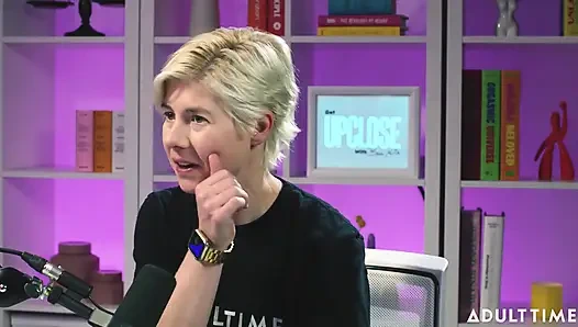 Hailey Rose: Tumblr, Swingers & the Cereal Incident | the Adult Time Podcast