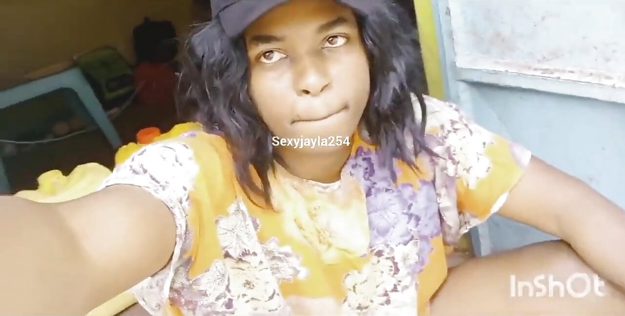 Sensual Masturbation and Cumshot From an African Crossdresser