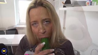 Busty mother makes salad in her pussy