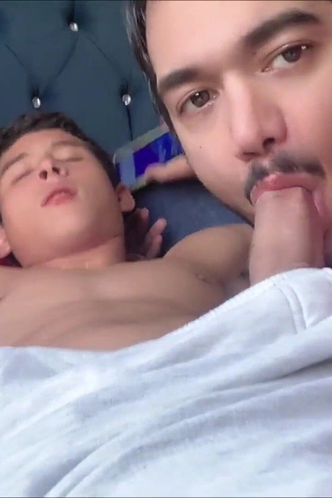 My Lover Gets a Blowjob When His Wife Leaves the House!