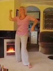 MILF Dancing