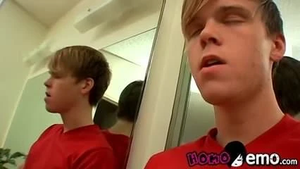 Sing ka bana huaa gora twink colby bond marorte unke bare ling ke lie jizz