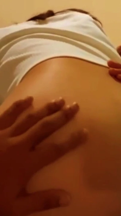Emlékezetes pillanat a "Khmer barátnő cumshotja, a szájába élvezi a farkam, jó érzést kelt"