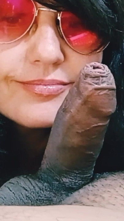 Epski trenutak iz "Napaljeni Toyboy dobiva milf"