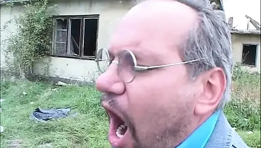 Gadis seksi lagi asik enema bagian 2