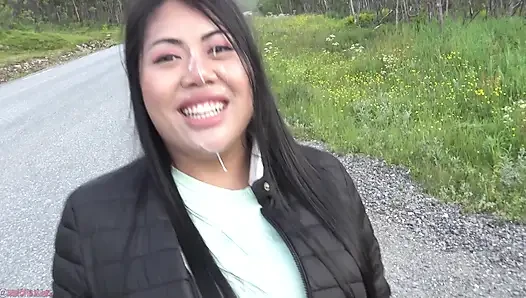Auto-blowjob mit gesichtsbesamung und spermagang
