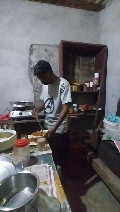 HeadmasterDumbFag  Shithin Cook and Eating