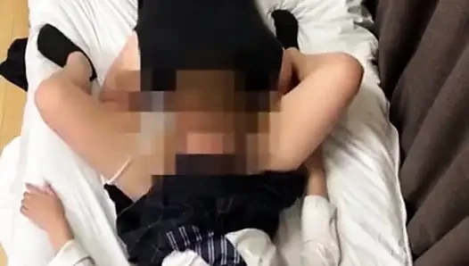 Celah Terbesar Mengungkap Seorang Gadis Serius Kehilangan Kendali saat Kedekatan Sepanjang Malam Terungkap ke-2