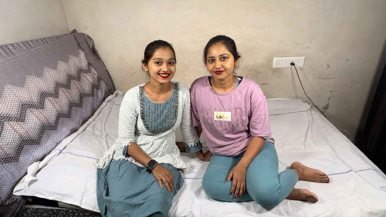 bhabhi  on one room