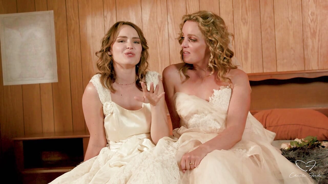 Interview: Marriage and Eloping Featuring Charlie Forde, Lilly Bell