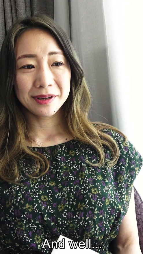 Miho wakabayashi on kypsä japanilainen kotiäiti, joka etsii kuumaa seksiä
