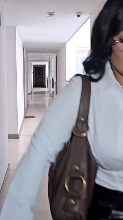 Mariana的解剖学第1章：Martix博士和经理乱搞很难被雇佣 - Mariana martix和joe Dimarco |剪辑 1