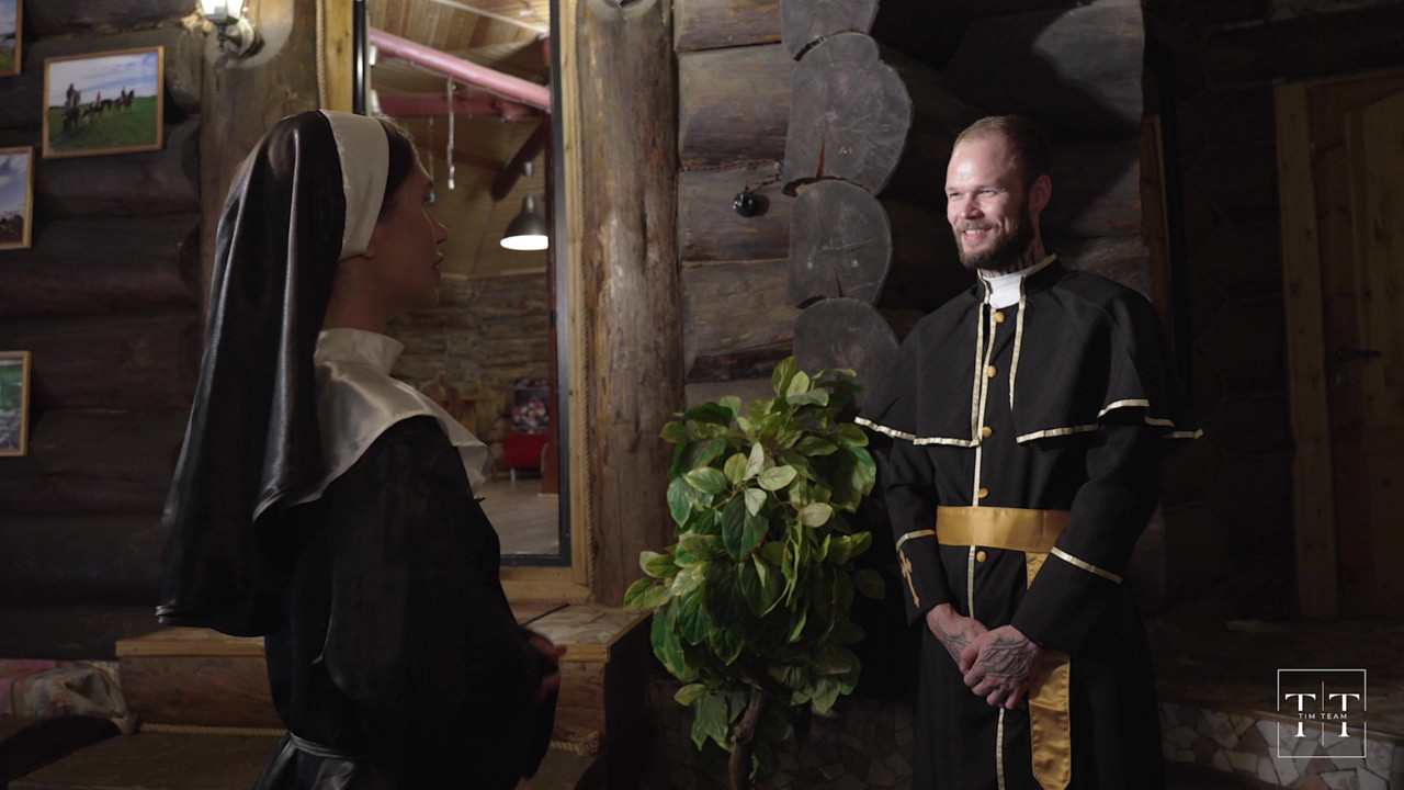 悪質な修道院パート8。従順なジャディリカ尼僧になりなさい、司祭はすべての罪を赦します