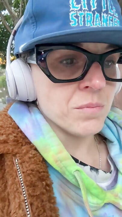 Kailiphorniya men thrisam maza