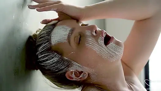 Голый с участием Charlie Forde