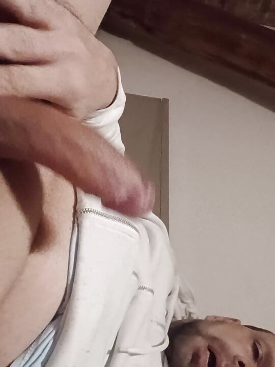 Mi polla es la única que me da tanto placer