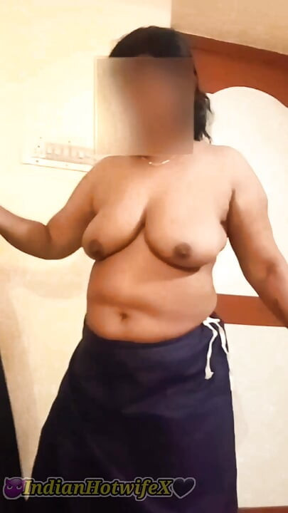 Desi Tamil Mature Wife Lux Black Saree Tease Shows Big Boobs Ass & Hairy Pussy!