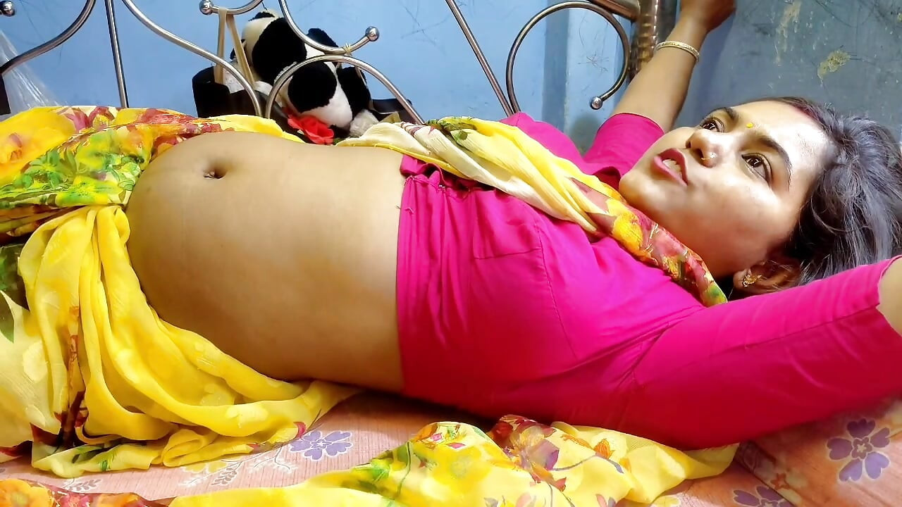 I'm fucking hard my best friend's wife Sweety Bhabhi, Full Hindi Video