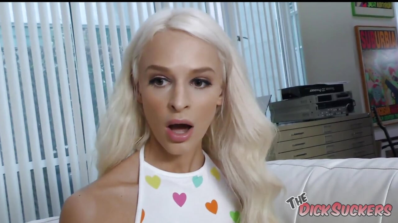 Głodny kutas Emma Hix idzie wszystko z step daddys Massive Dick