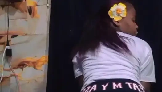 Enjoy with me exclusive content and what you want to see on my secret page, personalized and more just for you