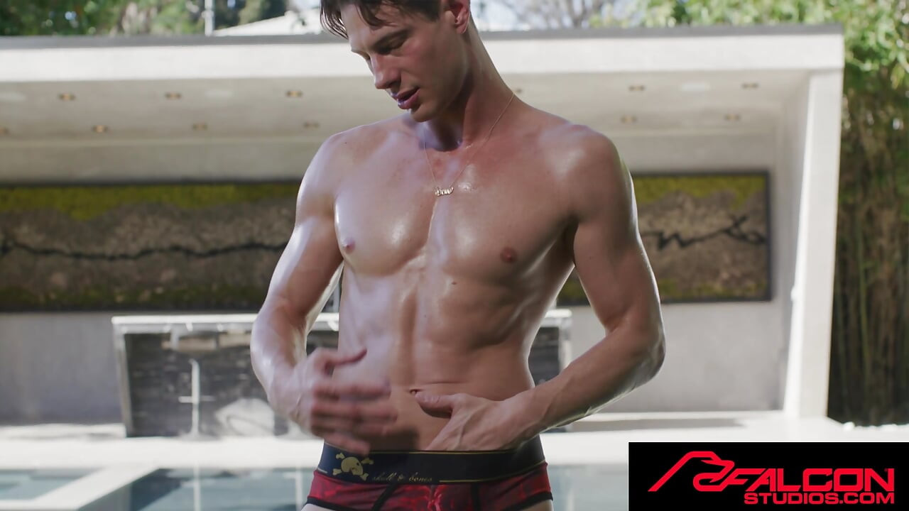 FALCON STUDIOS - Ryan Orion Barebacks Muscle Hunk Reese Rideout
