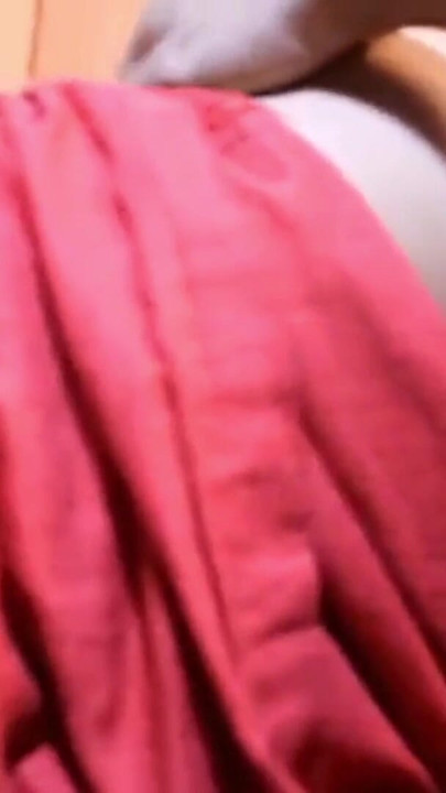 Indian Bhabhi Fucking Delivery Boy in Doggy Style wearing Saree while her Husband is Out of tow | Clip 1