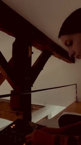 HotPussy1991 Just playing music Want to fuck me hard $100