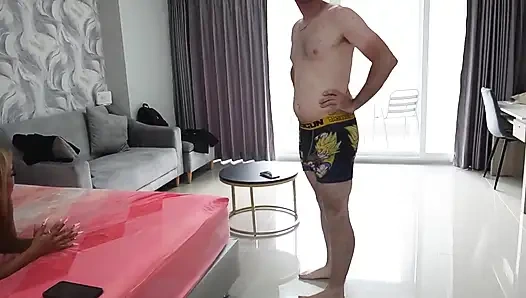 Aldatan ev hanımını